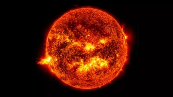 Sole in immagini mai viste: il Solar Orbiter e le foto in altissima definizione