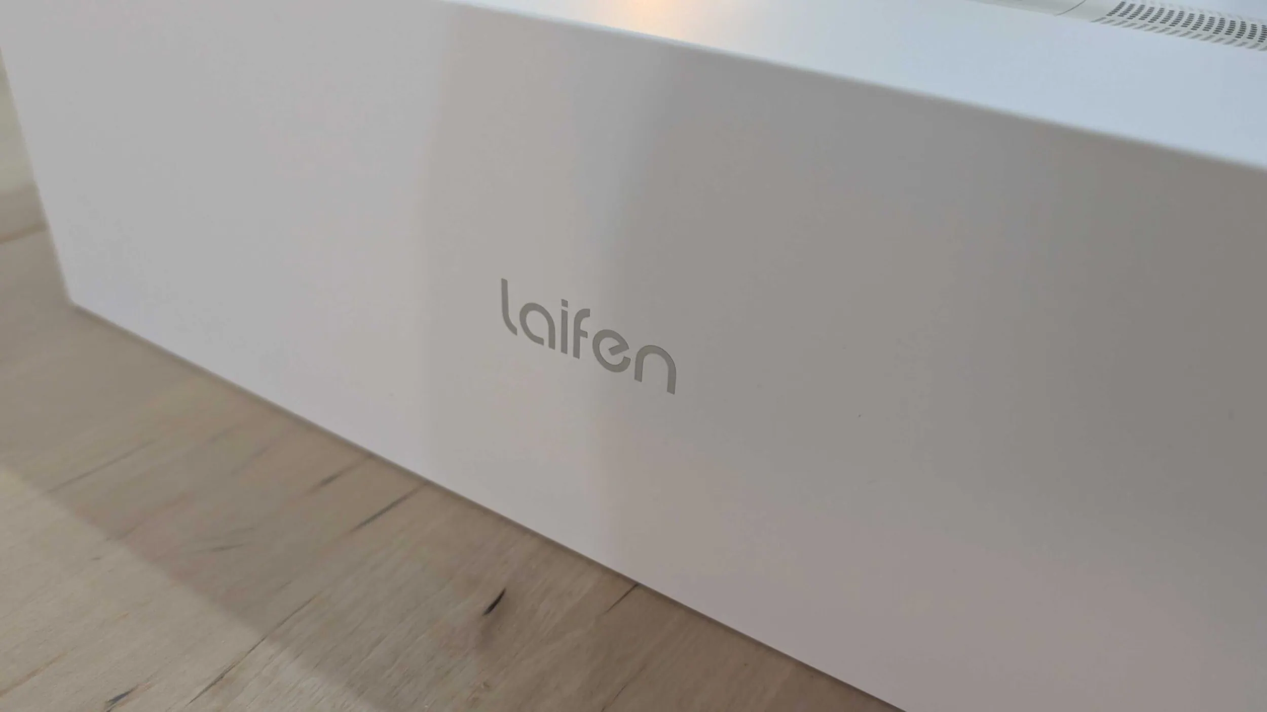 Laifen Mini High-Speed Hair Dryer (3)