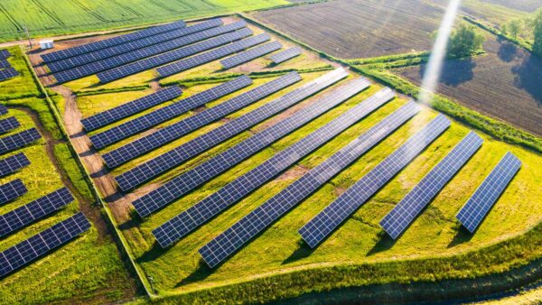La Xcel Energy ha dato nuova vita ad una centrale a carbone in Minnesota, trasformandola nel parco solare Sherco Solar.