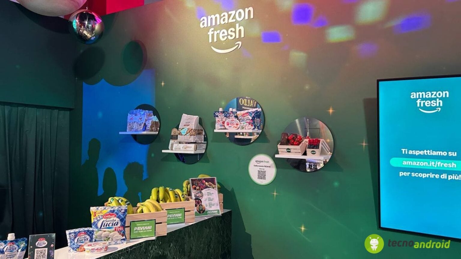 Amazon ha inaugurato il Black Friday Universe: uno spazio temporaneo a tema