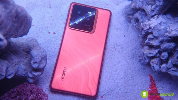 Realme GT 7 Pro ufficiale: il flagship con Snapdragon 8 Elite