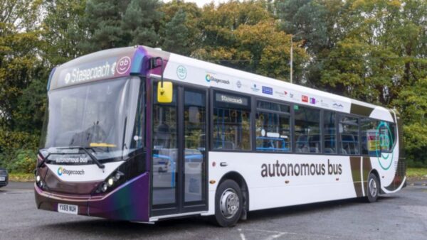 Autobus, minibus, guida, autonoma
