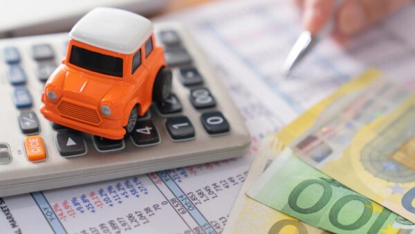 Auto: i giovani hanno un budget contenuto, ecco cosa preferiscono
