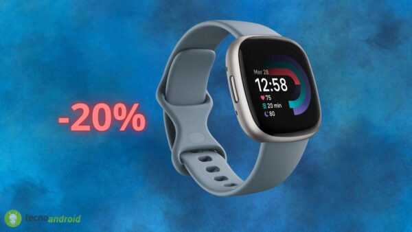 Amazon quasi REGALA il Fitbit Versa 4: ecco l'OFFERTA speciale