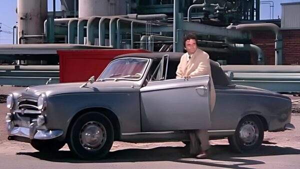 Peugeot 403 Cabriolet: l’iconica auto del Tenente Colombo