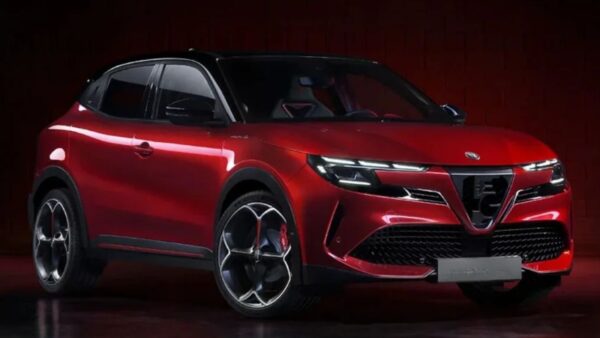 Alfa Romeo Junior Q4: Il B-SUV che unisce tecnologia e versatilità