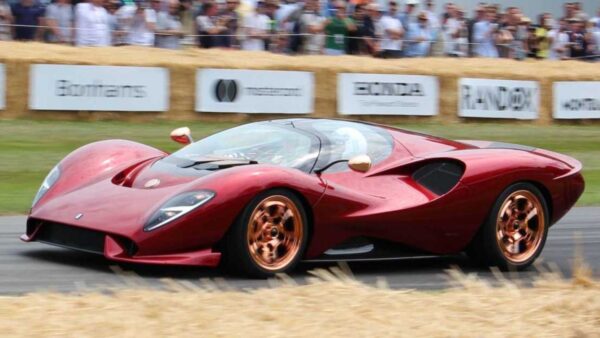 De Tomaso P72: la supersportiva che sfida tutti i limiti
