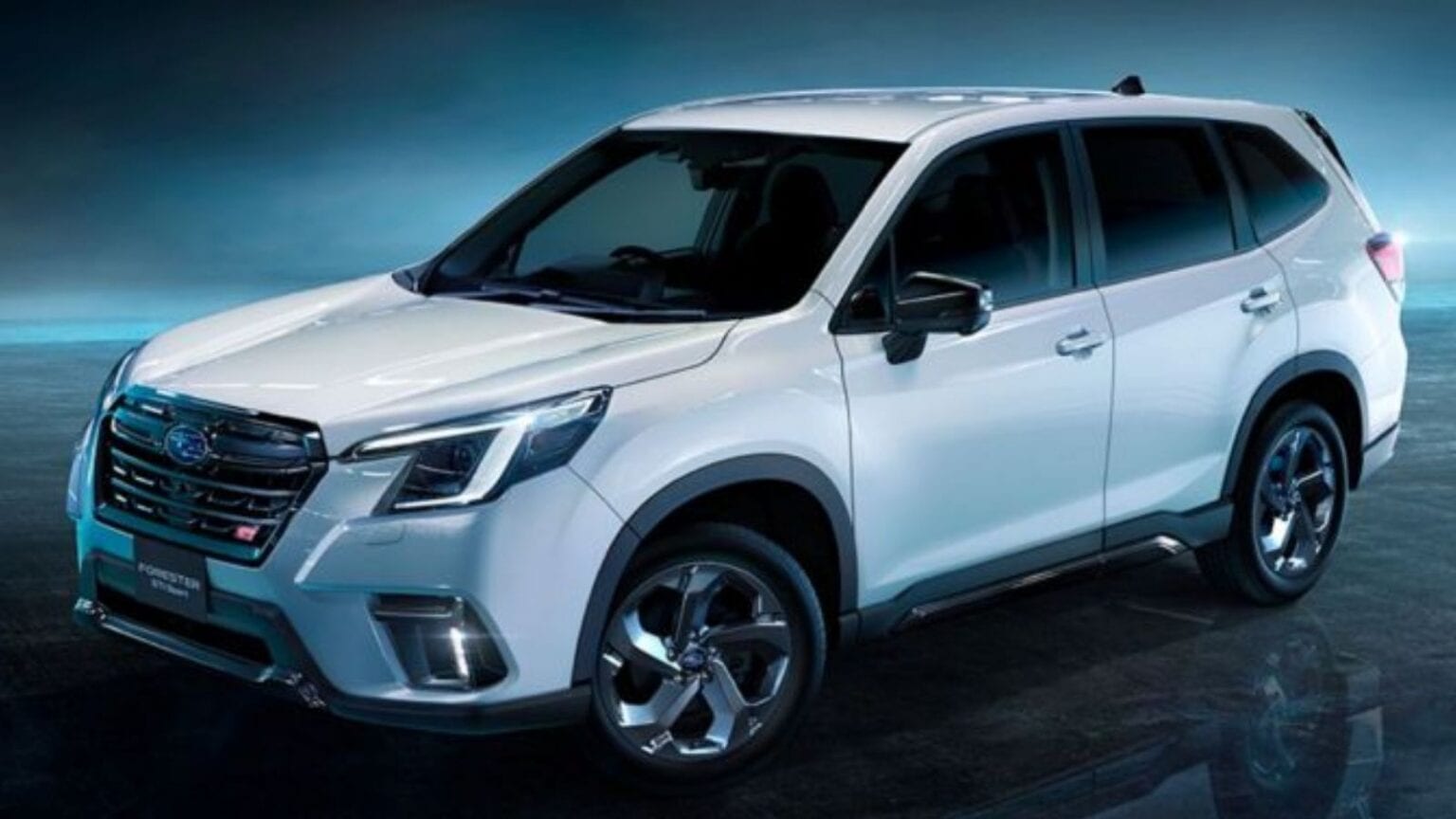 Subaru Forester Hybrid: il futuro del SUV giapponese si elettrifica