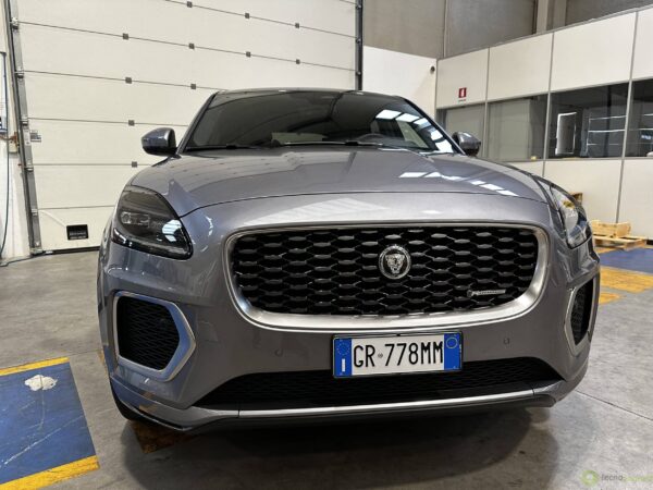 Jaguar E-Pace PHEV - immagine 25 Jaguar E-Pace PHEV - immagine 25