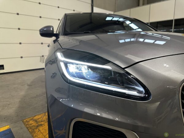 Jaguar E-Pace PHEV - immagine 27 Jaguar E-Pace PHEV - immagine 27