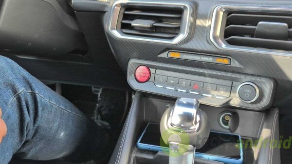 Ford Mustang GT 5.0 V8 Fastback 446CV - immagine 11 Ford Mustang GT 5.0 V8 Fastback 446CV - immagine 11