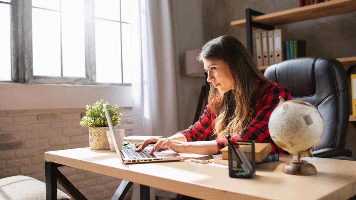 Una nuova, imperdibile offerta da Vodafone per la rete fissa, adatta a chi utilizza il Wi-Fi casalingo per studiare, giocare o lavorare.