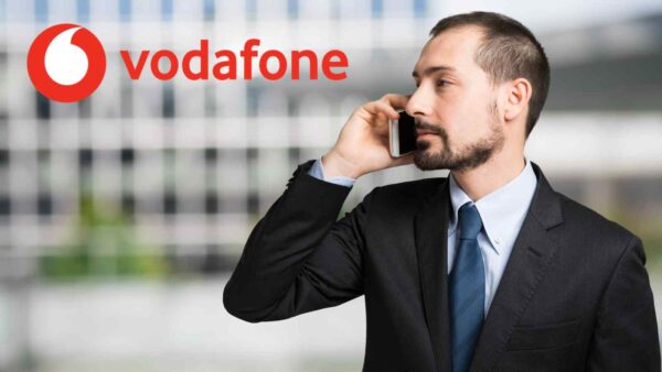 Vodafone offre un piano da 6,99€ al mese con 100GB 5G, minuti e SMS illimitati per chi passa da altri operatori.