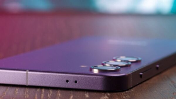 Samsung Galaxy S25 Slim: le immagini del confronto con l'intera gamma