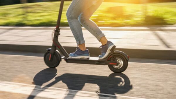Monopattini elettrici: è crollo dei noleggi con il nuovo Codice della Strada