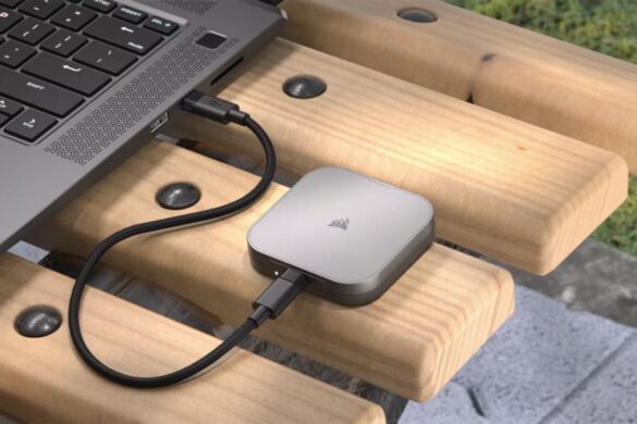 Corsair EX400U: il nuovo SSD portatile USB4 piccolo come un post-it