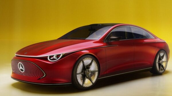 Mercedes CLA 2025: rivoluzione tra elettrico ed ibrido