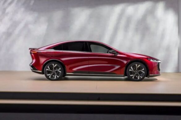 Mazda 6e: l’elettrica premium rivoluzionerà la mobilità in Europa