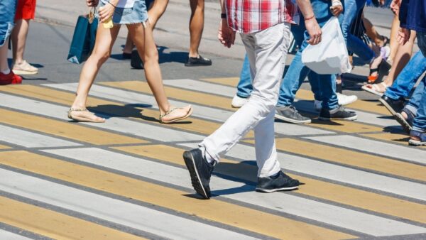 Elvia98: il dispositivo che legge la frenata per proteggere i pedoni