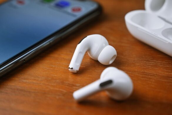 Apple, i nuovi AirPods avranno delle telecamere integrate