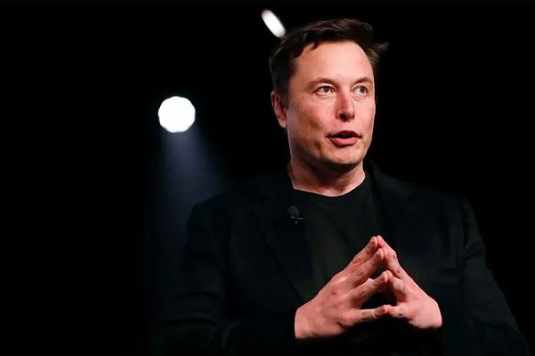 X in crisi, Musk avvisa i dipendenti: “La crescita è ferma”