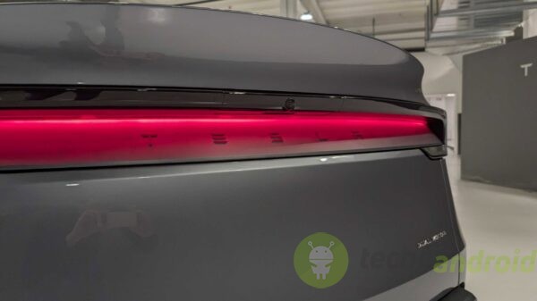 tesla - immagine 8 tesla - immagine 8