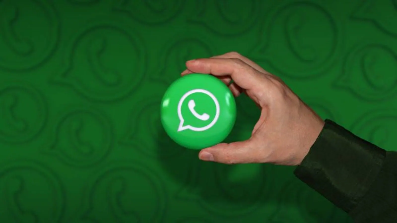 WhatsApp: con questa nuova funzione si risparmierà batteria