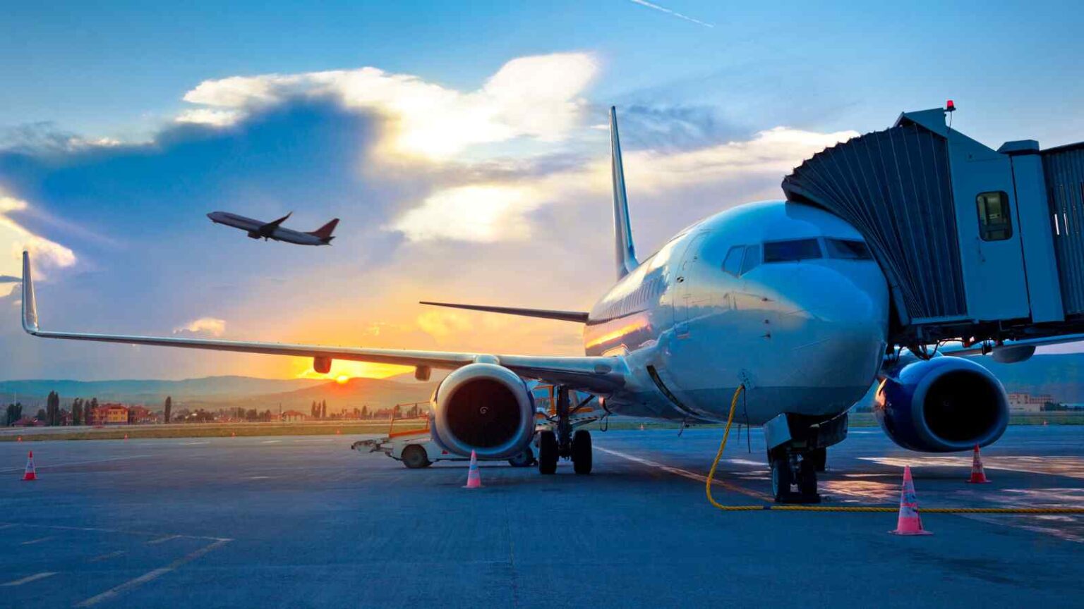Aeroporti di Roma inaugura la Solar Farm a Fiumicino, un impianto fotovoltaico che ridurrà le emissioni e promuove la sostenibilità.