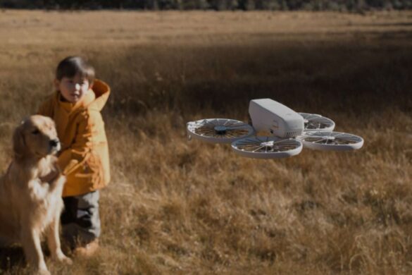 DJI Flip è ufficiale: il drone pieghevole con fortocamera per vlog