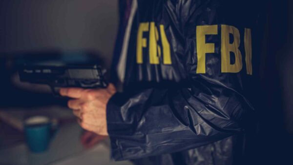 Una corte federale ha stabilito che l'FBI ha violato la Costituzione monitorando cittadini americani senza mandato.