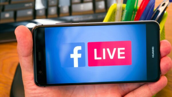 Facebook: le dirette registrate spariranno dopo 30 giorni