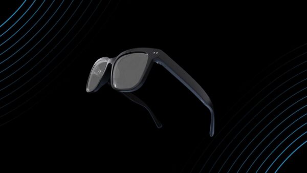 EssilorLuxottica: in arrivo gli occhiali smart con apparecchio acustico integrato