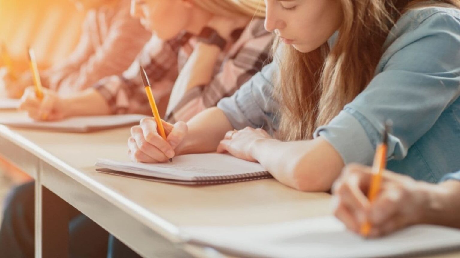 ChatGPT: tutti bocciati all'Università di Ferrara per aver usato l'AI