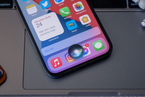 Apple ritarda il rilascio della nuova versione di Siri con AI: cosa cambia con iOS 18.4?