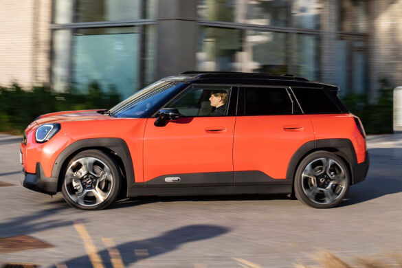 Mini Cooper, stop temporaneo della produzione.