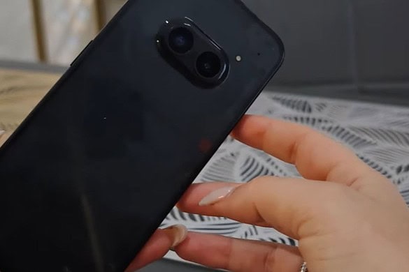 Nothing Phone (3a): primi dettagli su design e specifiche tecniche