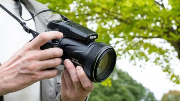 Nikon Coolpix P1100