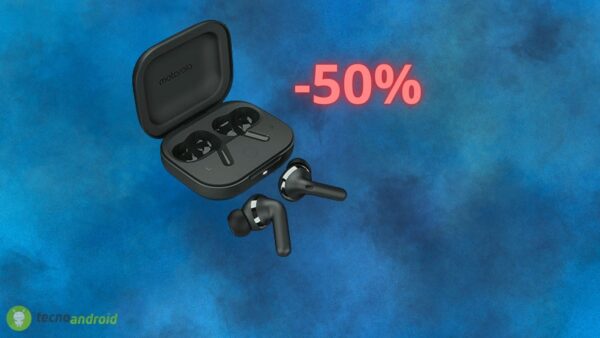 Amazon è FUORI di TESTA: le cuffie MOTO BUDS+ sono scontate del 50%