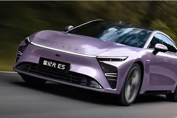 Exeed Exlantix ES: 1.600 Km di autonomia per la berlina Chery