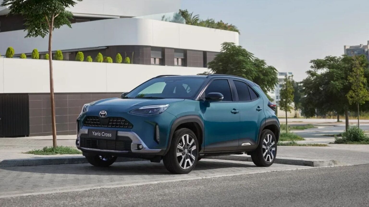 Toyota Yaris Cross 2025: novità e aggiornamenti per il bestseller