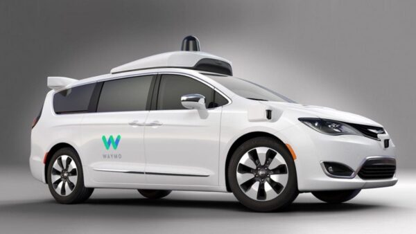 Waymo: nuovi test di guida autonoma in oltre dieci città