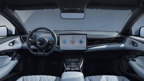 BYD e la rivoluzione della guida autonoma: arriva "God’s Eye"