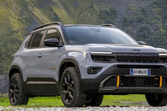 Nuova Jeep Compass 2025: novità in arrivo con il modello