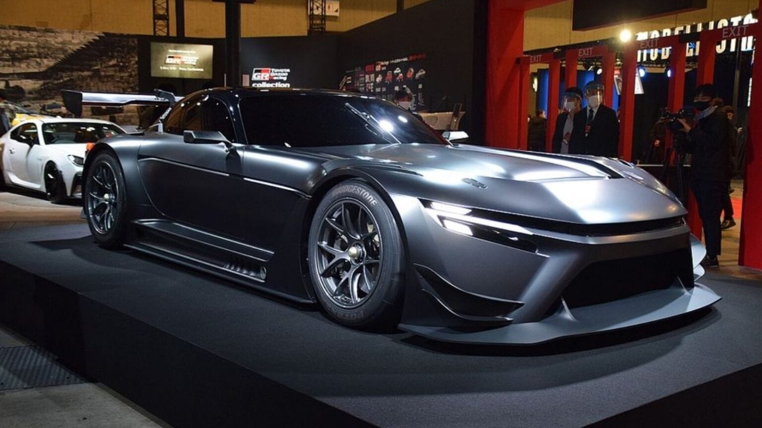 Nuova GR GT3 Toyota: in arrivo la supercar con potenza ibrida e design estremo
