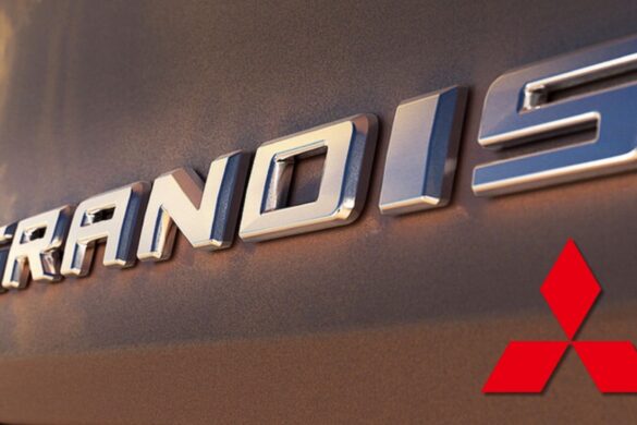 Mitsubishi Grandis: la leggenda diventa ibrida e si trasforma in SUV