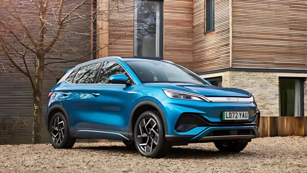 Nuova BYD Atto 3: restyling sportivo e tecnologia avanzata