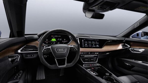 Audi ammette il calo della qualità degli interni delle sue auto