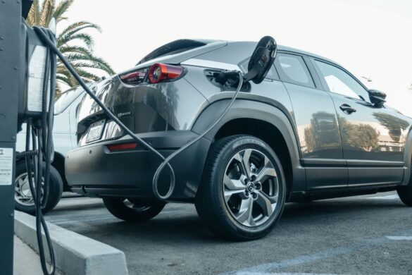 Auto elettriche usate sempre più richieste: raddoppiano nel 2024