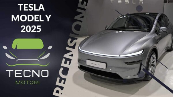 Tesla Model Y 2025: anteprima di una vettura dal design futuristico
