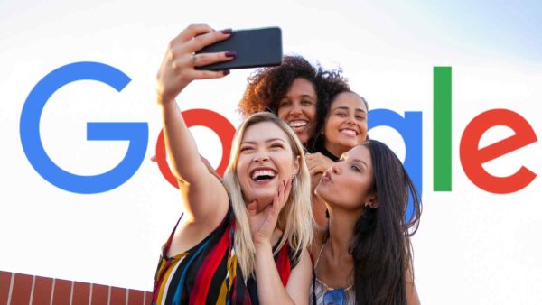 Google Foto ora permette di specchiare le immagini e introduce la "Verifica dell’identità" per una maggiore sicurezza su Pixel.